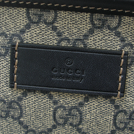 Gucci(����) 211138 GG�ΰ� PVC ���� ����� [�б�����������2ȣ��] �̹���4 - ���̺��� �߰���ǰ