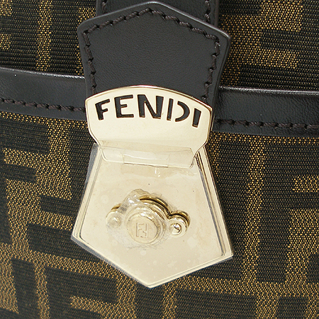 Fendi(���) 8BL105 FF �ΰ� ��ī ������ ��Ʈ�� �̹���5 - ���̺��� �߰���ǰ