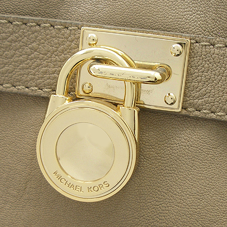 MICHAELKORS (����Ŭ�ھ) ���� �ΰ� ��� ũ�ν��� �̹���3 - ���̺��� �߰���ǰ