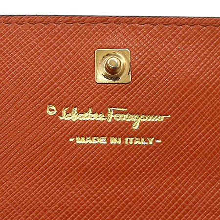 Ferragamo(��󰡸�) 22 B422 ���� �ٶ� ��� ���ǾƳ� ���� ���� [��������] �̹���3 - ���̺��� �߰���ǰ