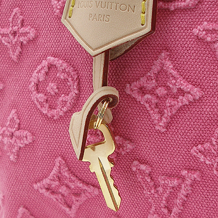 Louis Vuitton(���̺���) M40831 2013�� ũ���� �÷��� ���׷� ���ǵ� 35 ��ũ APPLIQUE(���ø���) ��Ʈ�� + ��� ��Ʈ�� [�б�������] �̹���5 - ���̺��� �߰���ǰ