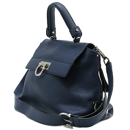 Ferragamo(��󰡸�) 21 A896 ��ũ���緡�� ���尣ġ�Ϸΰ� ���Ǿ� 2WAY �̹���3 - ���̺��� �߰���ǰ
