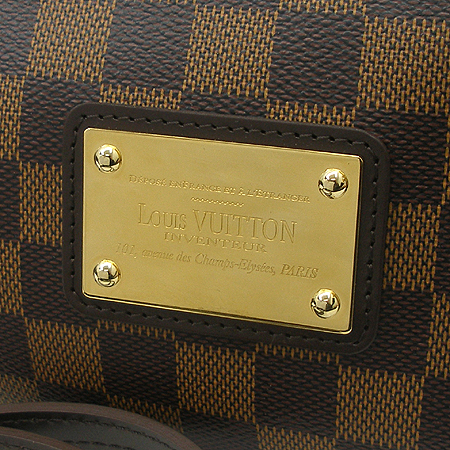 Louis Vuitton(���̺���) N55213 �ٹ̿� ���� ĵ���� ���� Ŭ��ġ 2-WAY �̹���4 - ���̺��� �߰���ǰ