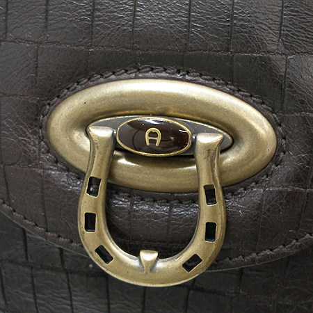 Aigner(���̱׳�) ũ��Ŀ���� ���� �ΰ� ��� ��Ŭ ��Ʈ�� �̹���3 - ���̺��� �߰���ǰ