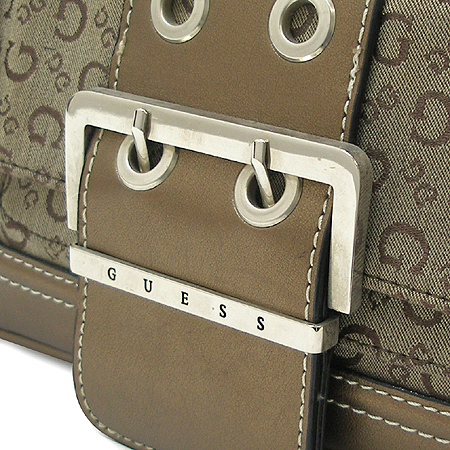 Guess(�Խ�) ��Ʈ �ΰ� �ڰ��� ����� �̹���4 - ���̺��� �߰���ǰ