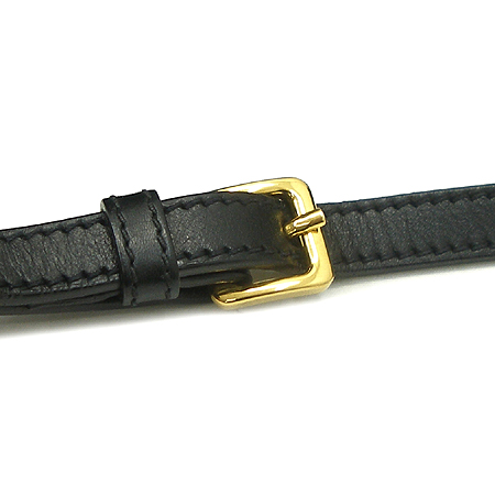 Prada(�����) ������� ���� ����� + ũ�ν� ��Ʈ�� �̹���4 - ���̺��� �߰���ǰ