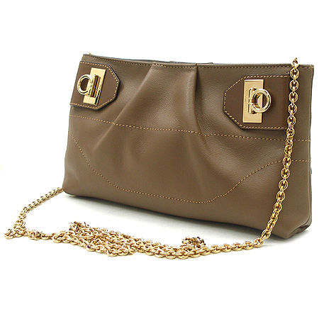 Ferragamo(��󰡸�) 22 B588 ���� ��ġ�� ��� Ŭ��ġ�� ü�� ũ�ν� ��Ʈ�� [��������] �̹���3 - ���̺��� �߰���ǰ