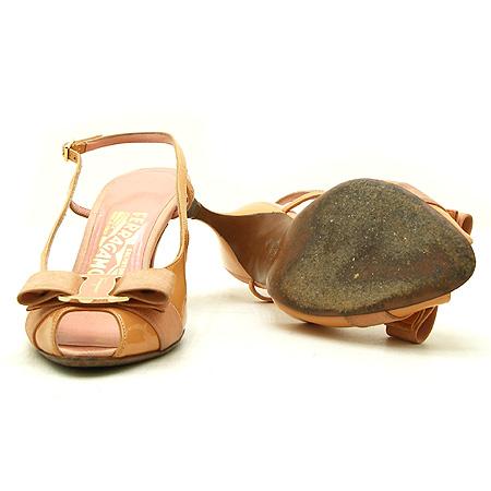 Ferragamo(��󰡸�) ��ġ�� �ΰ� ���� �̹���3 - ���̺��� �߰���ǰ
