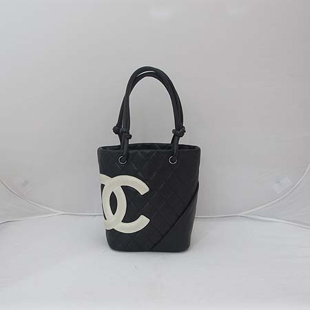 Chanel()   ȭƮΰ Ƽġ ̴ ٰ Ʈ