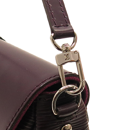 Louis Vuitton(���̺���) M5929K ���� ���� ���״� Ŭ��ġ �� ����� �̹���4 - ���̺��� �߰���ǰ