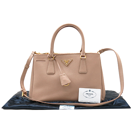 Prada(�����) BN1801 ����ΰ� ���ǾƳ�(SAFFIANO) ����(LUX) ��Ʈ�� + ��� ��Ʈ�� [�б�������] �̹���2 - ���̺��� �߰���ǰ