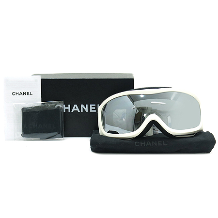 Chanel(����) A40858X01983 WHITE + MIRROR SILVER ���� �̹���2 - ���̺��� �߰���ǰ