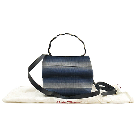 Ferragamo(��󰡸�) ���� �׶��̼� ��긯 ��Ʈ�� + ��� ��Ʈ�� �̹���2 - ���̺��� �߰���ǰ
