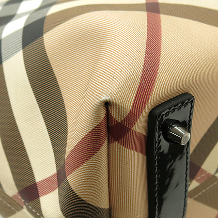 Burberry(������) ��� üũ PVC ���� ����� + ���� �Ŀ�ġ �̹���5 - ���̺��� �߰���ǰ