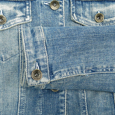 Armani Jeans(�Ƹ����� ����) û���� �̹���3 - ���̺��� �߰���ǰ