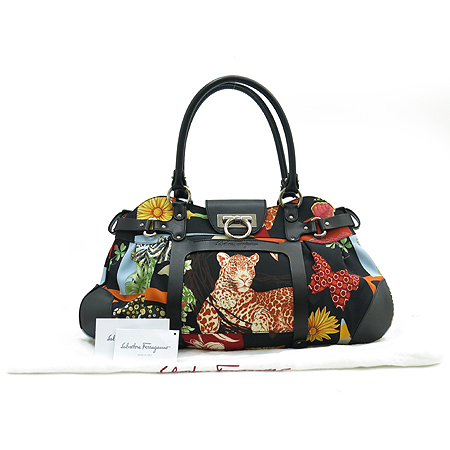 Ferragamo(��󰡸�) 21 7477 ���� ��ġ�� �ΰ� ��� �к긯 ����� �̹���2 - ���̺��� �߰���ǰ