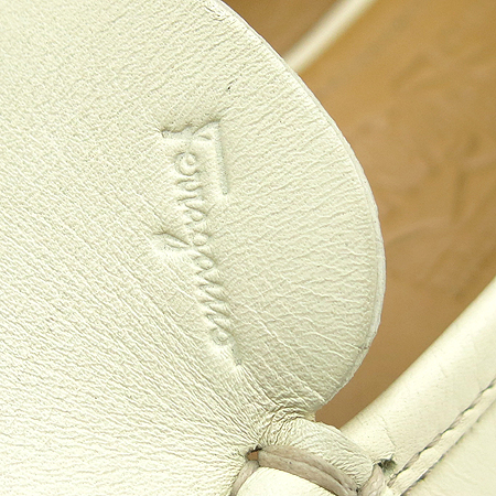 Ferragamo(��󰡸�) RUN WAY ������ ���� ������ ���� �̹���6 - ���̺��� �߰���ǰ