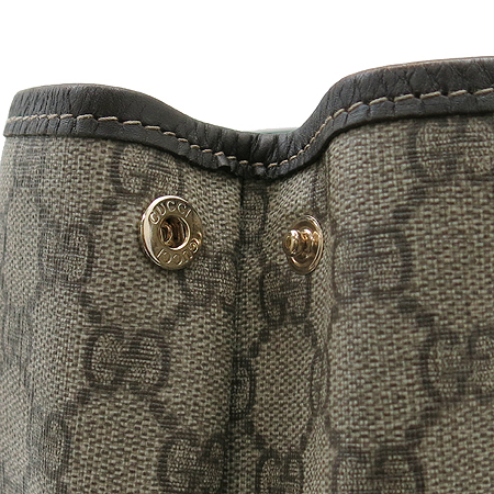 Gucci(����) 223668 GG �ΰ� PVC ���� ���� Ʈ���� ��Ʈ�� �̹���5 - ���̺��� �߰���ǰ