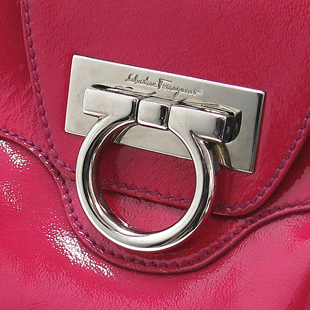 Ferragamo(��󰡸�) 21 6317 ��ġ�� �ΰ� ��� ��ũ ���̴�Ʈ ����� �̹���5 - ���̺��� �߰���ǰ