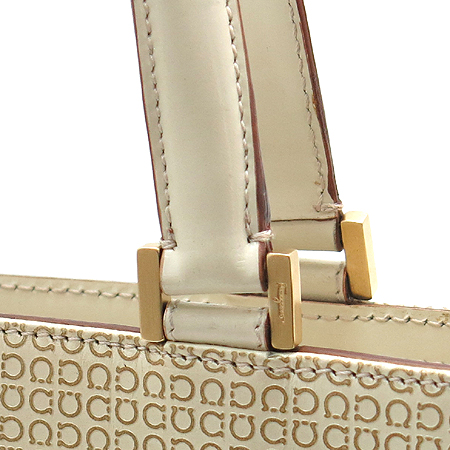 Ferragamo(��󰡸�) 21 0167 ���� �ΰ� ��� ��ġ�� ���� ���� ��Ʈ�� [�λ꼾�Һ���] �̹���3 - ���̺��� �߰���ǰ