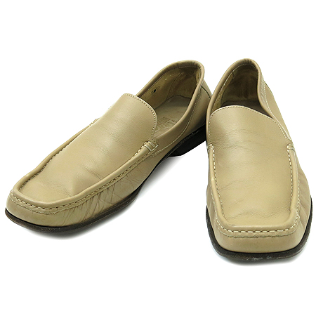 Ferragamo(󰡸)  ÷  