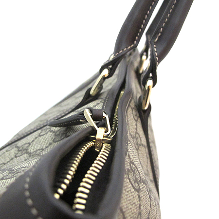 Gucci(����) 201482 GG�ΰ� PVC ���� Ʈ���� �� ���� ��Ʈ�� [�ϻ����] �̹���4 - ���̺��� �߰���ǰ
