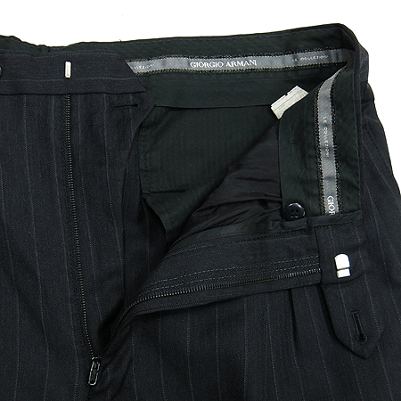 GIORGIO ARMANI(�������� �Ƹ�����) ���� [�λ꼾�Һ���] �̹���5 - ���̺��� �߰���ǰ