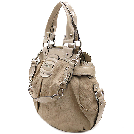 Guess(�Խ�) ���̴�Ʈ ��Ʈ�� �� ��Ʈ �� ����� �̹���2 - ���̺��� �߰���ǰ