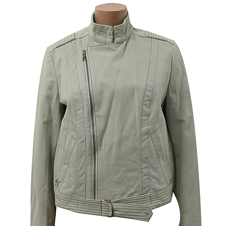 ���ں�����  ����