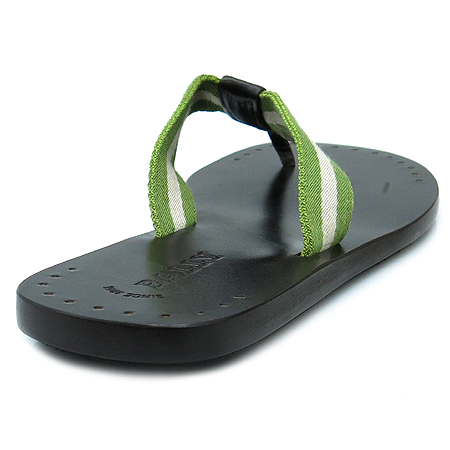 Bally(�߸�) ���� �׸� �ΰ� ��� ������ �ɸ� ������ �̹���4 - ���̺��� �߰���ǰ