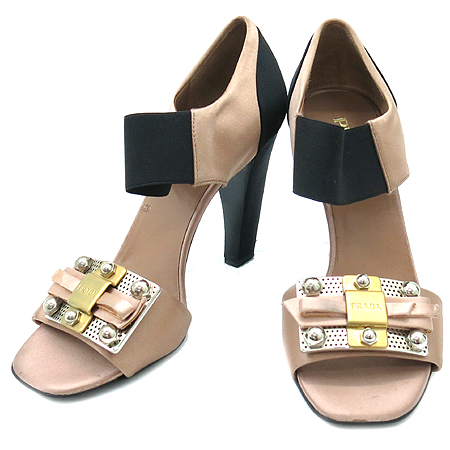 �����  ����