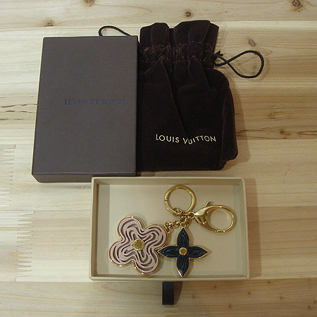 Louis Vuitton(���̺���) M66143 PTE CLES NAIF ROSE ���� �� ŰȦ�� [�ϻ����] �̹���5 - ���̺��� �߰���ǰ