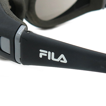 FILA(�ٶ�) �������� ���� ���۶� �̹���5 - ���̺��� �߰���ǰ
