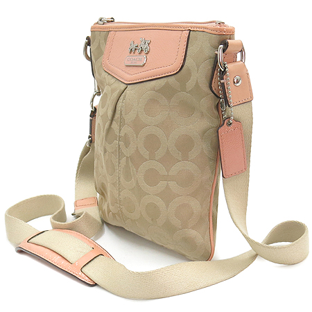 Coach(��ġ) 43430 �ɾ�Ʈ �к긯 ũ�ν��� �̹���2 - ���̺��� �߰���ǰ