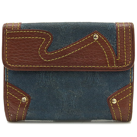 ������  ������