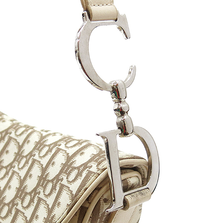 Dior(ũ����î���) �ΰ� �ö�� �ڼ� ���� ����� �̹���4 - ���̺��� �߰���ǰ