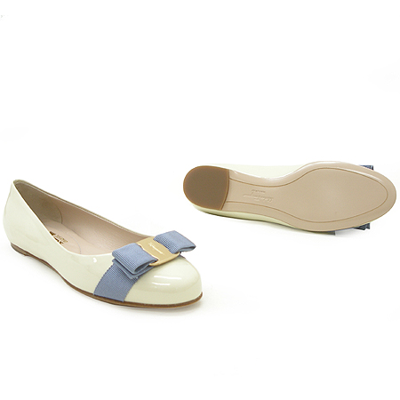 Ferragamo(��󰡸�) VARINA ���̴�Ʈ ���� ���� �̹���2 - ���̺��� �߰���ǰ