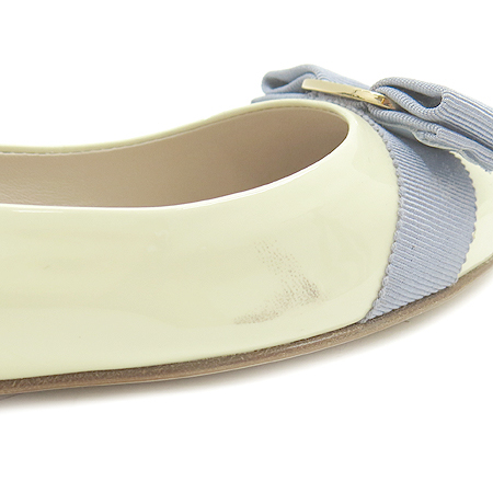 Ferragamo(��󰡸�) VARINA ���̴�Ʈ ���� ���� �̹���5 - ���̺��� �߰���ǰ