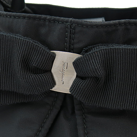 Ferragamo(��󰡸�) 21 B672 �ٶ� ��� �к긯 ��Ʈ�� �̹���3 - ���̺��� �߰���ǰ