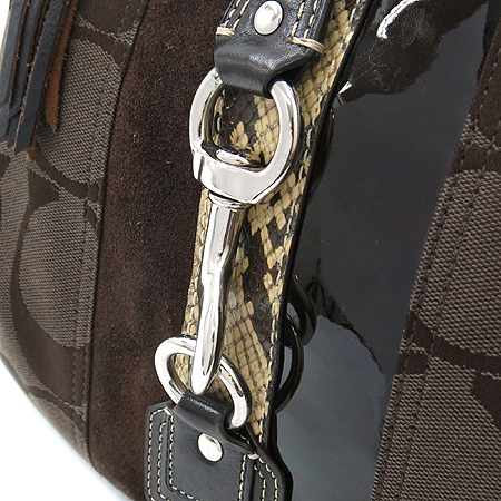 Coach(��ġ) E06K ���̼� ���� ��Ƽġ �ñ׳��� ��� �� ũ�ν��� �̹���3 - ���̺��� �߰���ǰ