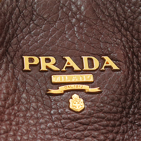 Prada(�����) BN1713 �۾��� ���� �̶���Ŀ ����+��� ��Ʈ�� [�ϻ���] �̹���3 - ���̺��� �߰���ǰ