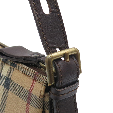 Burberry(������) Ŭ���� üũ PVC �Ŀ�ġ ����� �̹���3 - ���̺��� �߰���ǰ