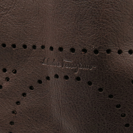 Ferragamo(��󰡸�) 21 7889 ���� ���� ���� �ΰ� ���� �ڵ� ��Ʈ�� [�λ꼾�Һ���] �̹���4 - ���̺��� �߰���ǰ