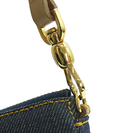 Dior(ũ����î���) ��û ���� ���� �Ŀ�ġ ����� �̹���4 - ���̺��� �߰���ǰ