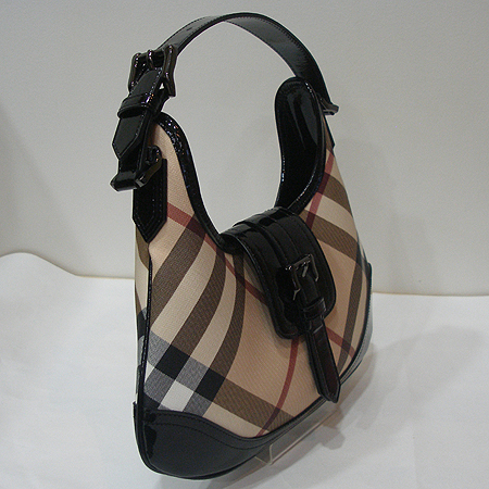 Burberry(������) 3459905 ���� ��� üũ PVC ������ Ʈ���� �̴� ȣ�� ����� [�ϻ����] �̹���2 - ���̺��� �߰���ǰ