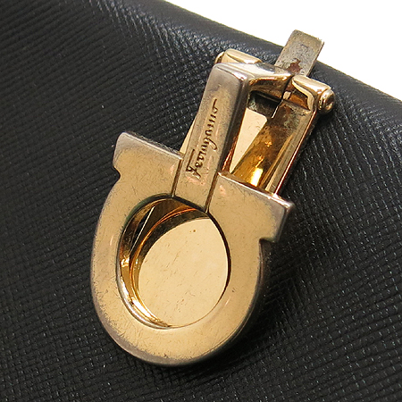 Ferragamo(��󰡸�) 22 0120 ���� ��ġ�� ���� ���ǾƳ� ������ �̹���4 - ���̺��� �߰���ǰ