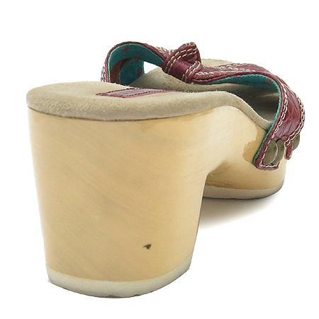 Marc_Jacobs ���彺�͵���� ũ��Ŀ�������� ������ ������ �� �̹���4 - ���̺��� �߰���ǰ