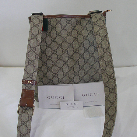 Gucci(����) 246413 GG �ΰ� �Ｑ��Ƽġ ��� PVC ũ�ν��� [�ϻ����] �̹���5 - ���̺��� �߰���ǰ