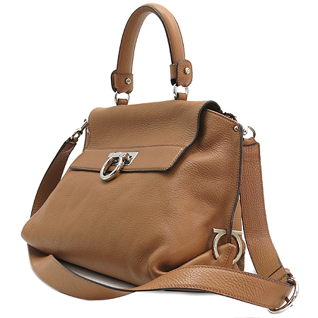 Ferragamo(��󰡸�) 21 A896 ����� ���尣ġ�Ϸΰ� ���Ǿ� 2WAY �̹���3 - ���̺��� �߰���ǰ