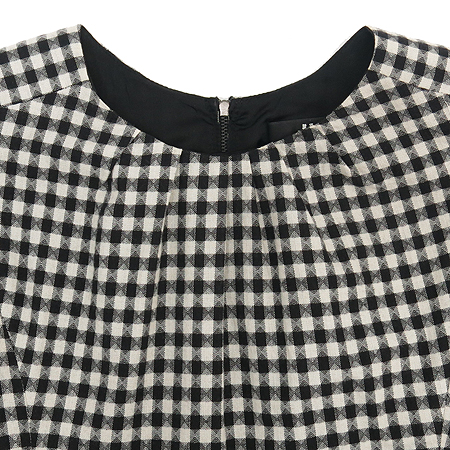 Jill Stuart(����Ʃ��Ʈ) ���ǽ� �̹���3 - ���̺��� �߰���ǰ